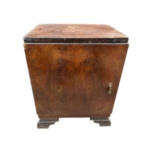 MESITA DE NOCHE DE MADERA