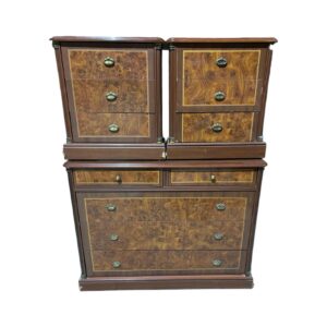 CONJUNTO TOCADOR Y MESITAS DE NOCHE