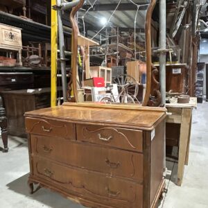 TOCADOR ANTIGUO CON ESPEJO